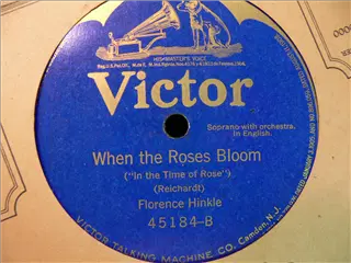 small_victor 45184 b.webp